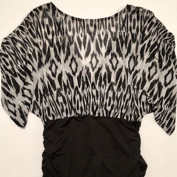 Zebra Print Blouse - Picture 3 of 4